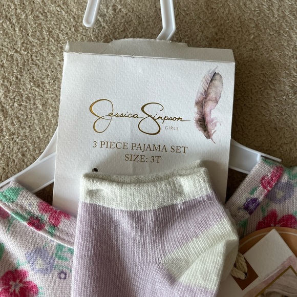 NWT Jessica Simpson Girls 3-Piece Pajama Set with Socks 3T - Picture 6 of 10